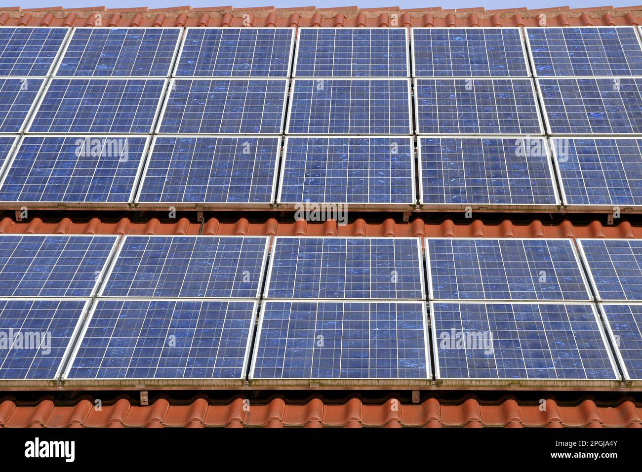 display fotovoltaico sul tetto Foto Stock