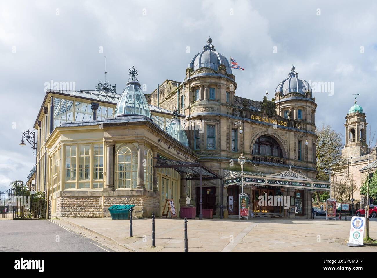 Teatro dell'Opera di Buxton nella cittadina di Buxton, nel Derbyshire, nel quartiere di picco Foto Stock