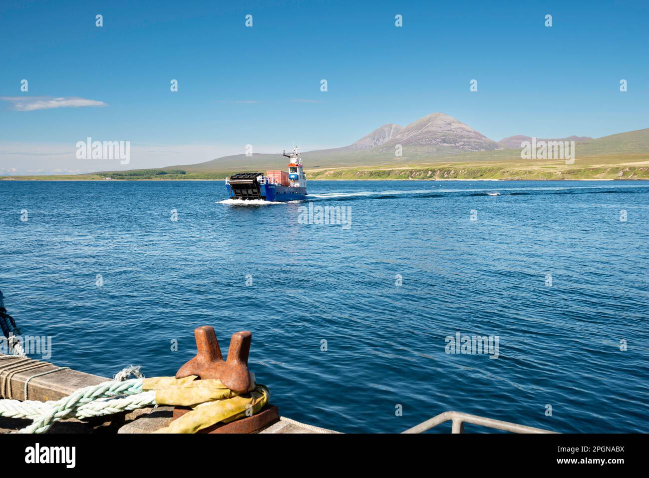 Scotland Islay, porto di Port Askaig e traghetto per il Giura Foto Stock