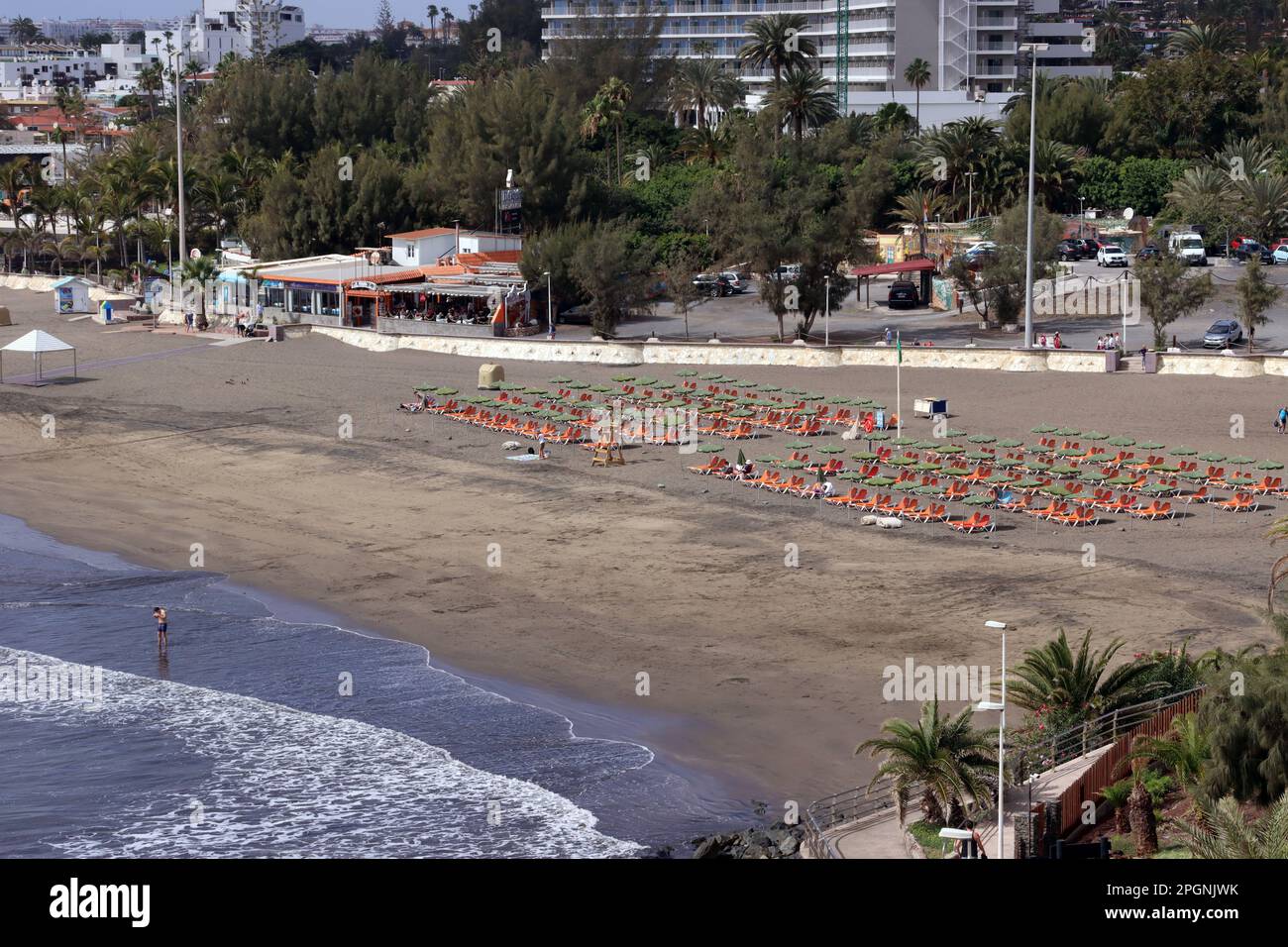 FAST menschenleerer Strand von San Agustin, Gran Canaria, Spanien Foto Stock