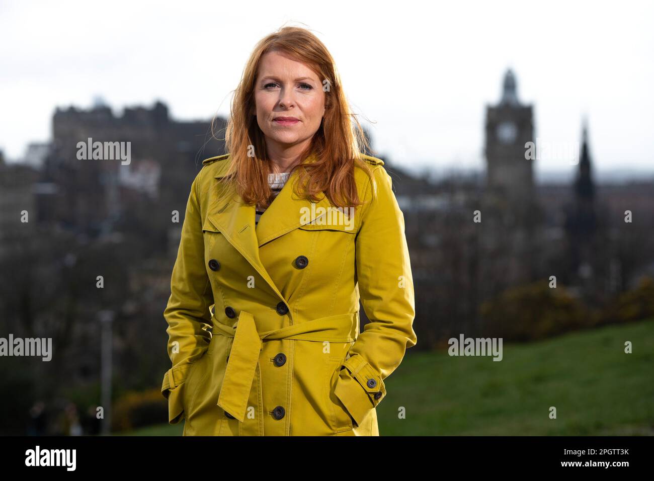 Edimburgo, Scozia, Regno Unito. 24th Mar, 2023. NELLA FOTO: Ash Regan MSP, candidato alla leadership del Partito Nazionale Scozzese (SNP) e per il prossimo primo Ministro della Scozia, mette in ultima battuta gli ultimi giorni di campagna prima che i voti si chiudano l'ultimo fine settimana prima che il prossimo primo Ministro venga votato in questa settimana. Credit: Colin D Fisher/CDFIMAGES.COM Credit: Colin Fisher/Alamy Live News Foto Stock