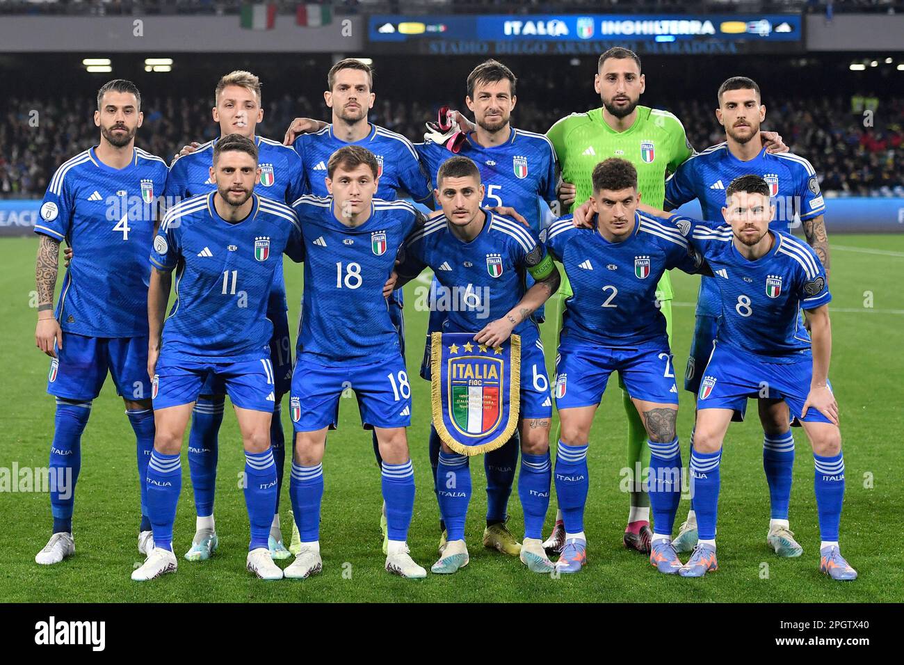 I giocatori d'Italia si presentano per una foto di squadra durante la partita di calcio del Campionato europeo UEFA EURO2024 Qualification Group C tra Italia e Inghilterra A. Foto Stock