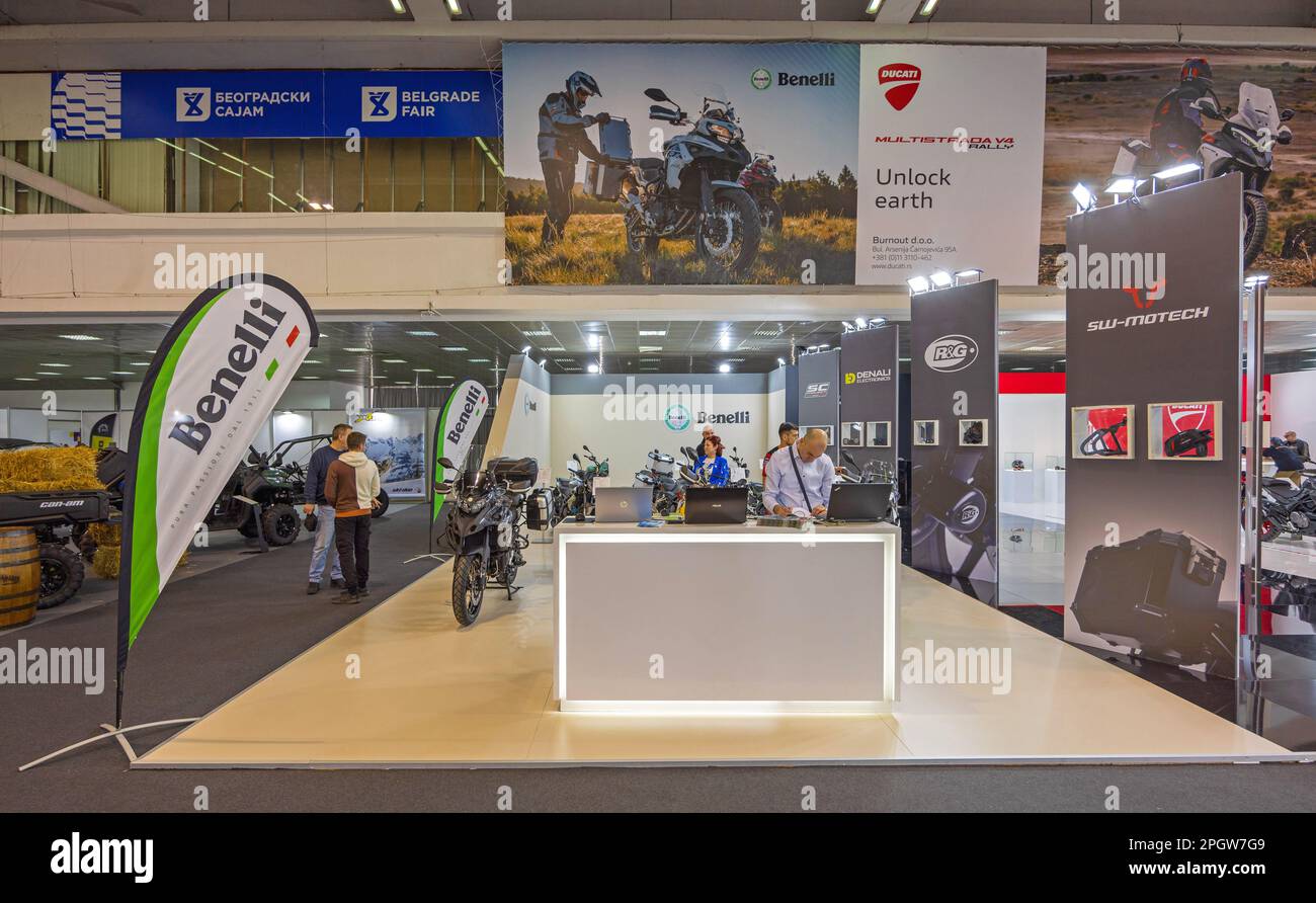 Belgrado, Serbia - 22 marzo 2023: Stand Benelli, storica fabbrica di motociclette italiana, al Moto Passion Show Internazionale. Foto Stock