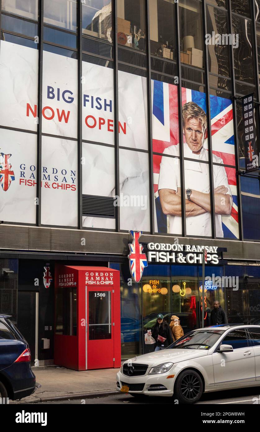 Gordon Ramsay's fish and chips è il ristorante più recente del famoso chef, un fast food, situato a Times Square, 2023, New York City, USA Foto Stock