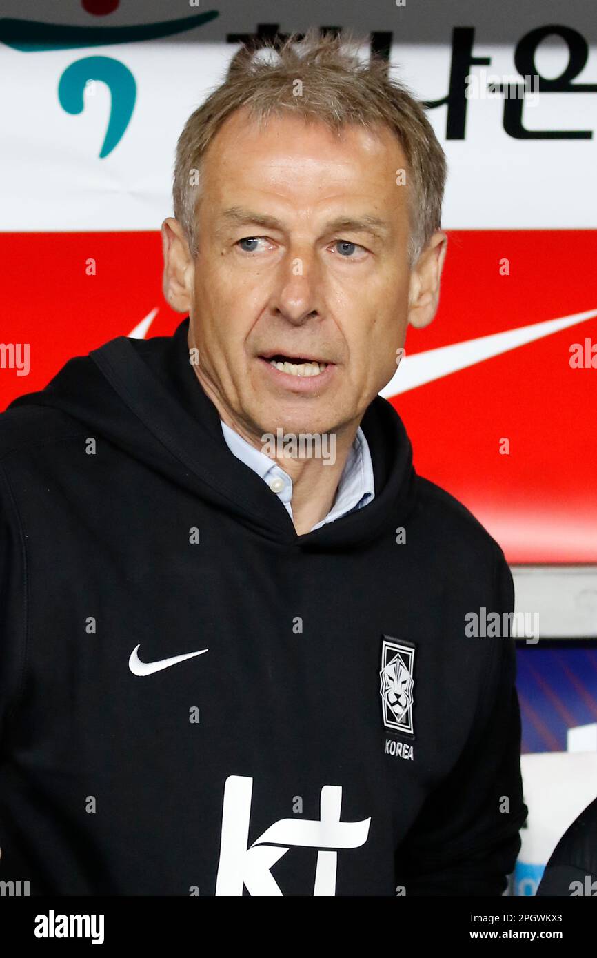 Ulsan, Gyeongnam, Corea del Sud. 24th Mar, 2023. 24 marzo 2023-Ulsan, il nuovo allenatore capo della Corea del Sud Juergen Klinsmann, guarda durante la partita internazionale amichevole tra la Corea del Sud e la Colombia allo stadio di calcio Ulsan Munsu il 24 marzo 2023 a Ulsan, Corea del Sud. (Credit Image: © Ryu Seung-il/ZUMA Press Wire) SOLO PER USO EDITORIALE! Non per USO commerciale! Foto Stock