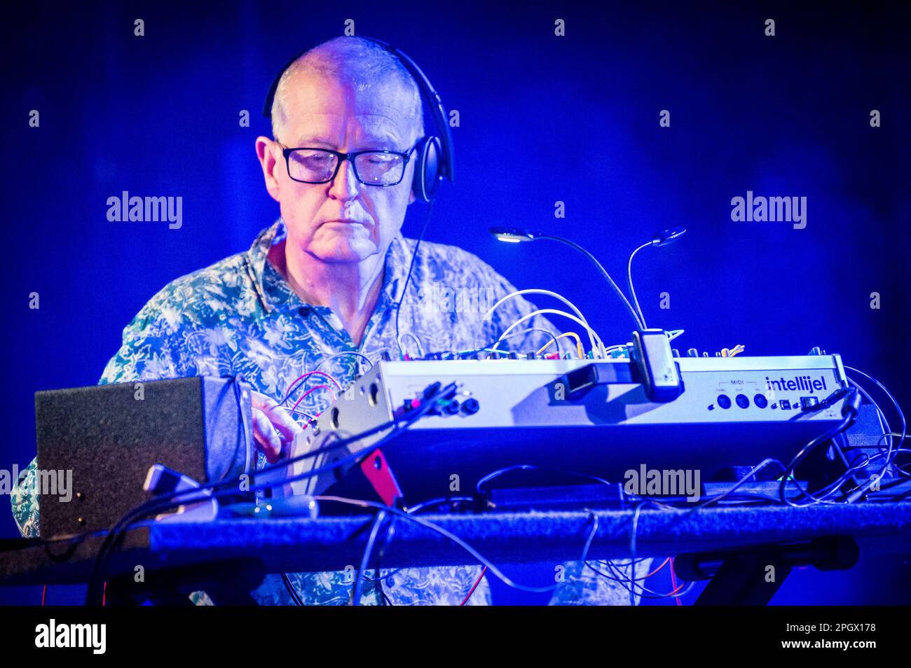 Steve Davis sul sintetizzatore modulare Foto Stock