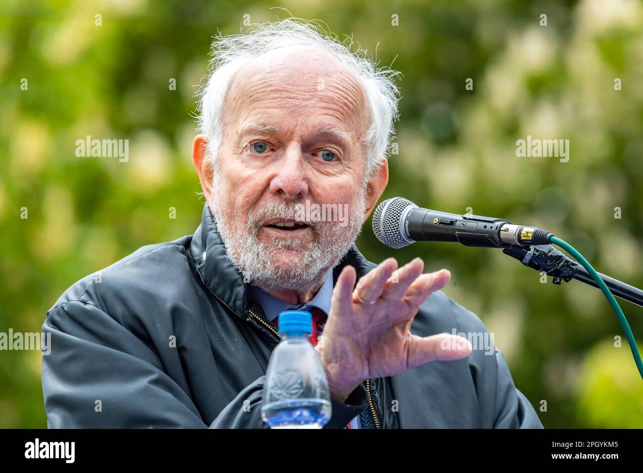 Ernst Ulrich von Weizsaecker, scienziato e politico, ritratto, dimostrazione pro-Europa Pulse of Europe, Stoccarda, Baden-Wuerttemberg, Germania Foto Stock