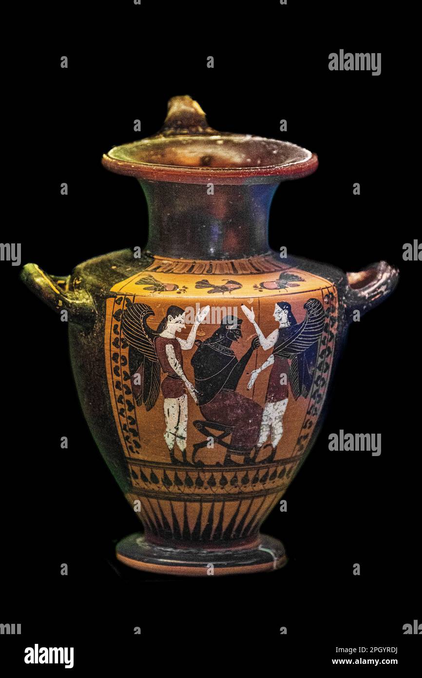 Zeus tra due creature alate, vaso d'acqua attico, Idria, 530-520 a.C., Drakidis, Museo Archeologico nell'ex Ospedale Ordine dei Cavalieri Foto Stock