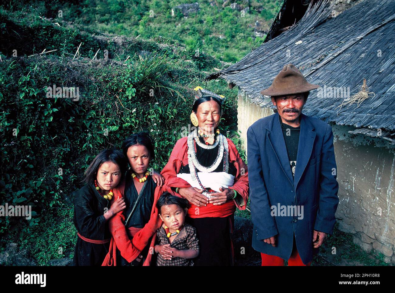 Nepal. Olangchung Gola. Gente del villaggio di Walung. Valle Arun. Area di Makalu. Foto Stock