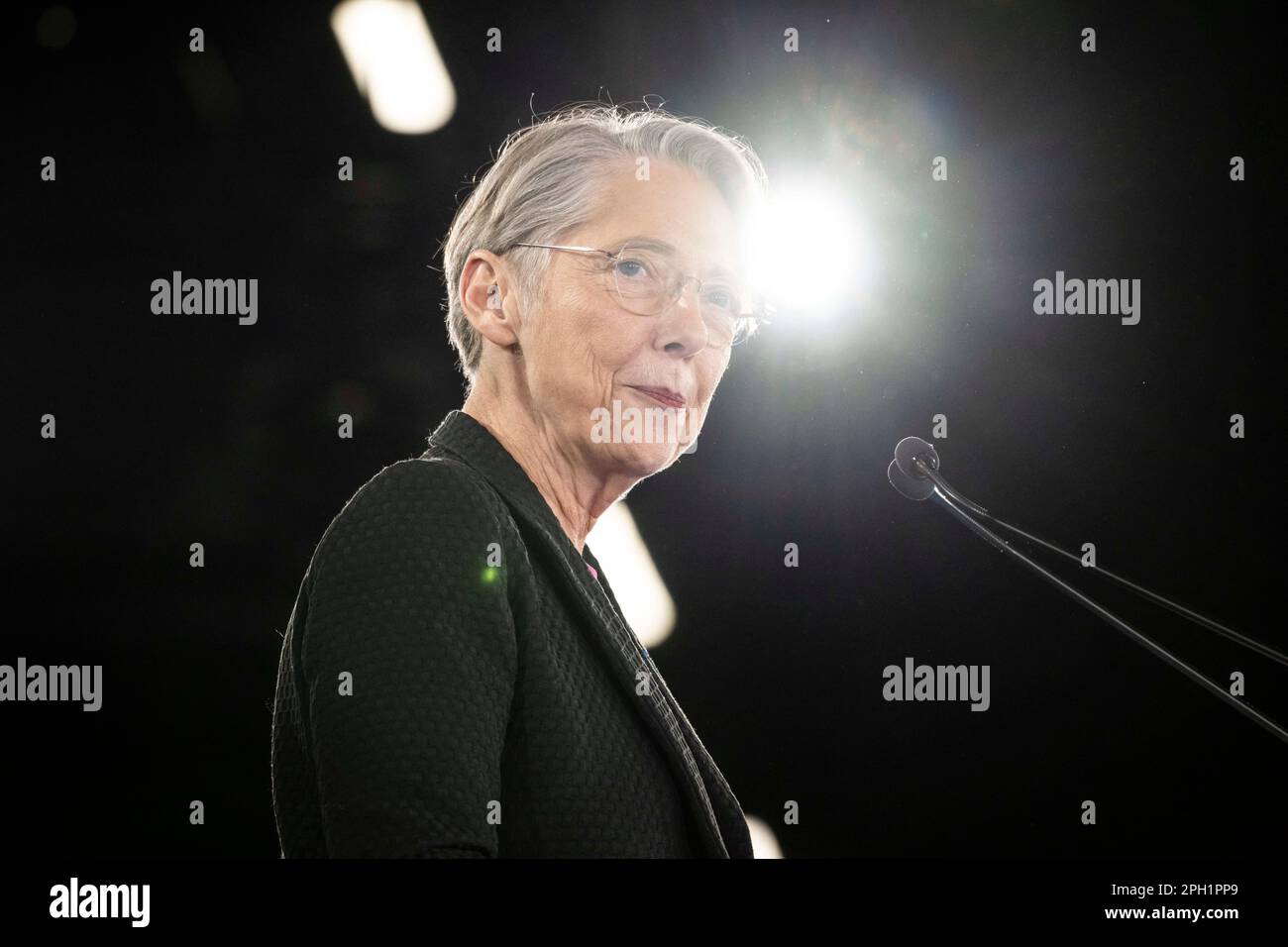 Parigi, Francia. 25th Mar, 2023. Il primo ministro francese Elisabeth Borne ha tenuto un discorso durante il congresso del partito di centro-destra francese Horizons al Parc Floral di Parigi il 25 marzo 2023. Foto di Eliot Blondet/ABACAPRESS.COM Credit: Abaca Press/Alamy Live News Foto Stock