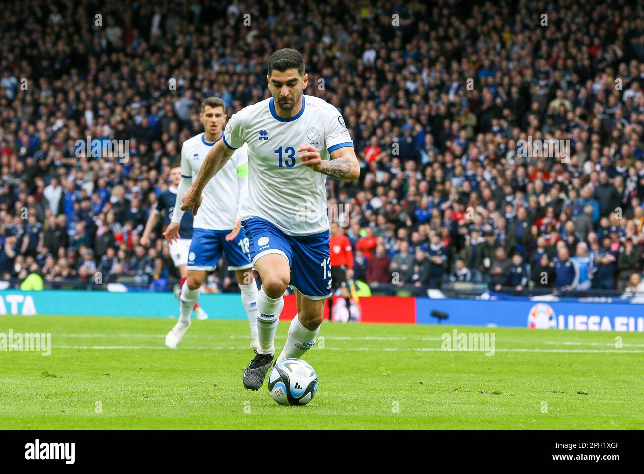 Glasgow, Regno Unito. 25th Mar, 2023. REGNO UNITO. La Scozia ha giocato a Cipro nel Campionato europeo 20324 Qualifiche a Hampden Park, Glasgow, Regno Unito. La Scozia ha vinto 3 - 0 con gol da McGinn (21 minuti) e McTominay (87 minuti e 90 3) Credit: Findlay/Alamy Live News Foto Stock