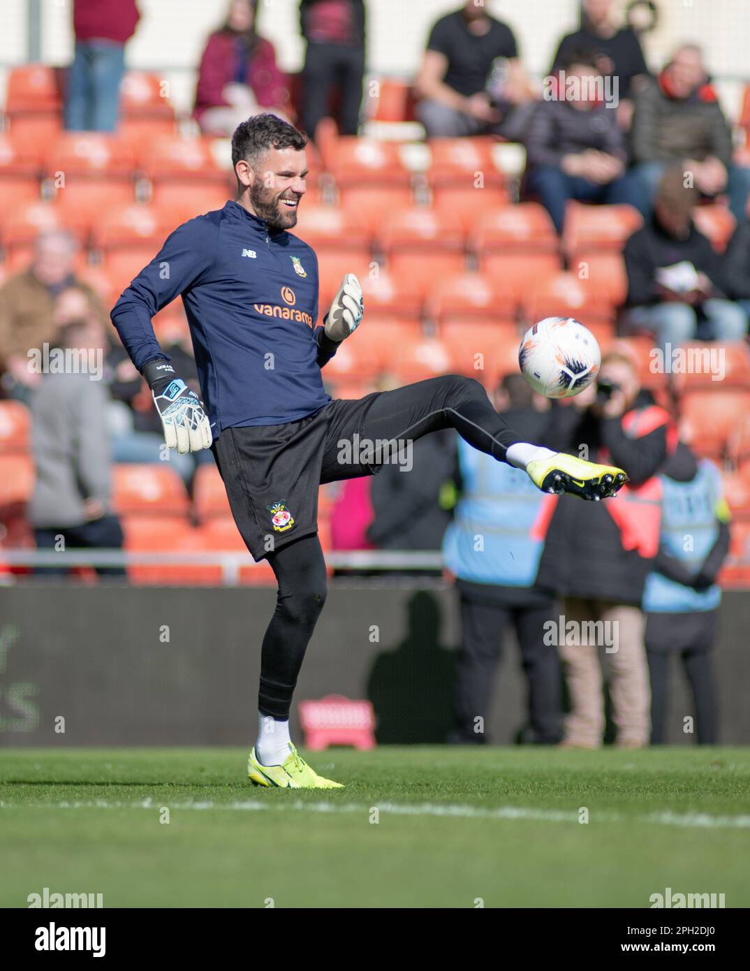 Wrexham, Wrexham County Borough, Galles. 25th marzo 2023. Wrexham nuovo firmando ben Foster riscaldamento, durante la Wrexham Association Football Club V York City Football Club al campo da corsa, in Vanarama National League. (Credit Image: ©Cody Froggatt/Alamy Live News) Foto Stock