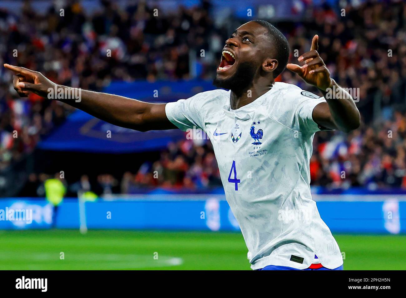 24-03-2023: Sport: Frankrijk vs Nederland PARIGI, PAESI BASSI - 24 MARZO: Dayot Upamecano (Francia) durante la partita European Qualifier Group B Euro 20 Foto Stock