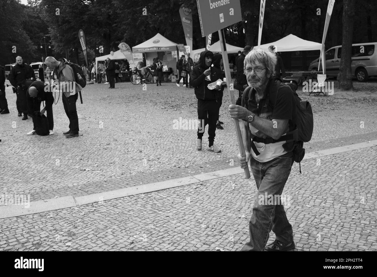 Berlino, Brandenburger Tor, Marsch fuer das Leben. Marzo per la vita. Manifestazione a Berlino. 17. Settembre 2022 Foto Stock