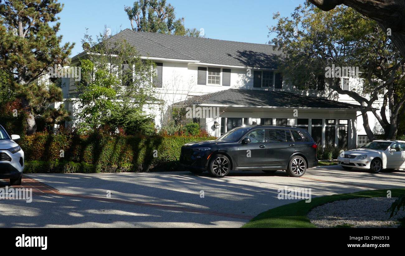 Los Angeles, California, USA 24th marzo 2023 il regista Mark Robson, attrice Irene Hervey e attore Allan Jones ex casa/casa al 120 N. Cliffwood Avenue il 24 marzo 2023 a Los Angeles, California, USA. Foto di Barry King/Alamy Stock Photo Foto Stock