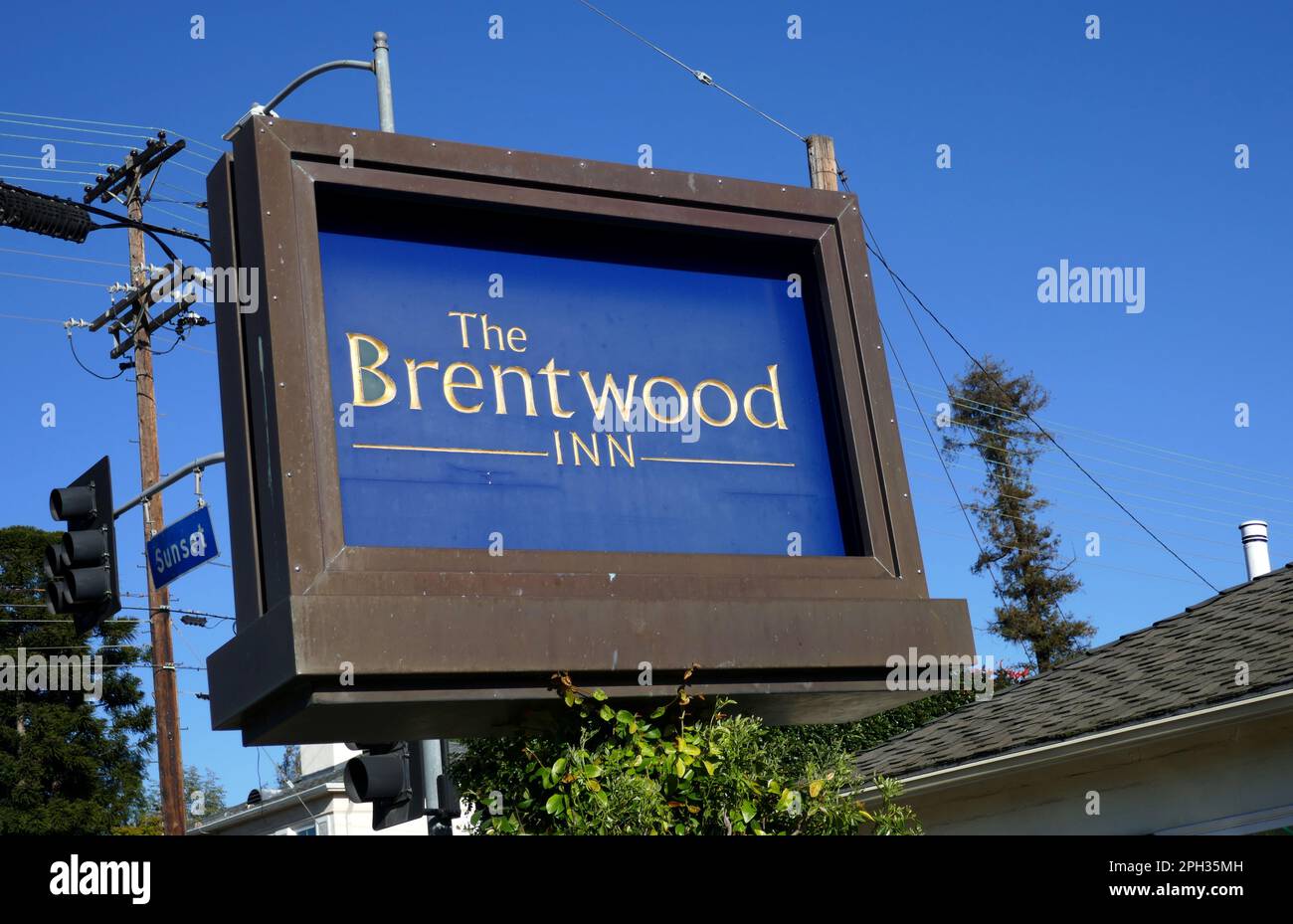 Los Angeles, California, USA 24th Marzo 2023 il Brentwood Inn i cui famosi ospiti includono attrice Marilyn Monroe attore James Dean e autore Henry James al 12200 Sunset Blvd il 24 Marzo 2023 a Los Angeles, California, USA. Foto di Barry King/Alamy Stock Photo Foto Stock