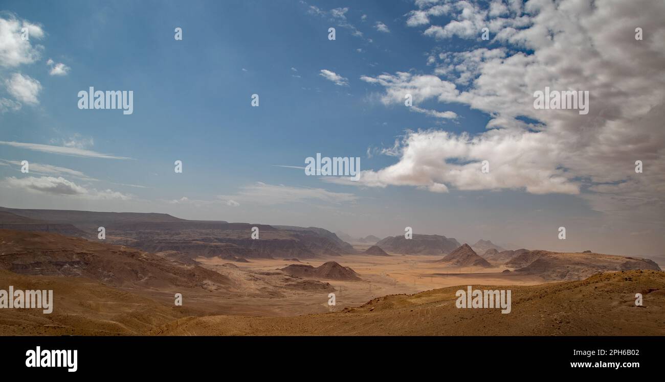 Le pianure del Giordano sulla strada per l'antica Petra Foto Stock
