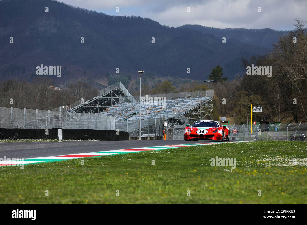 Mugello, Italia. 26th Mar, 2023. #8 Kessel Racing durante Endurance Creventic 12h Mugello, Endurance in Mugello, Italia, Marzo 26 2023 Credit: Independent Photo Agency/Alamy Live News Foto Stock