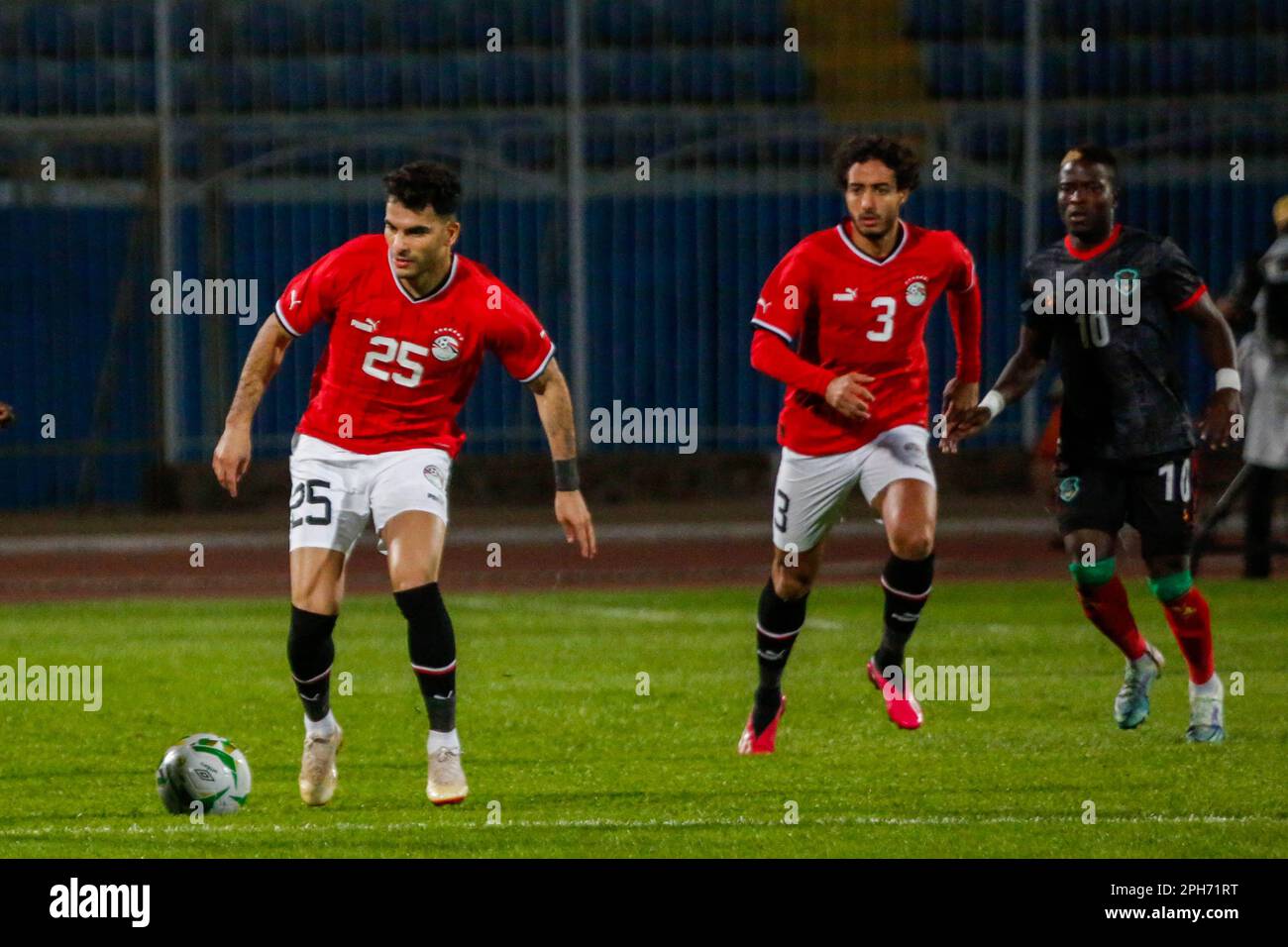 Le qualificazioni della Coppa delle Nazioni dell'Africa 2023 tra Egitto e Malawi allo Stadio Internazionale del Cairo, il Cairo, Egitto. Foto Stock