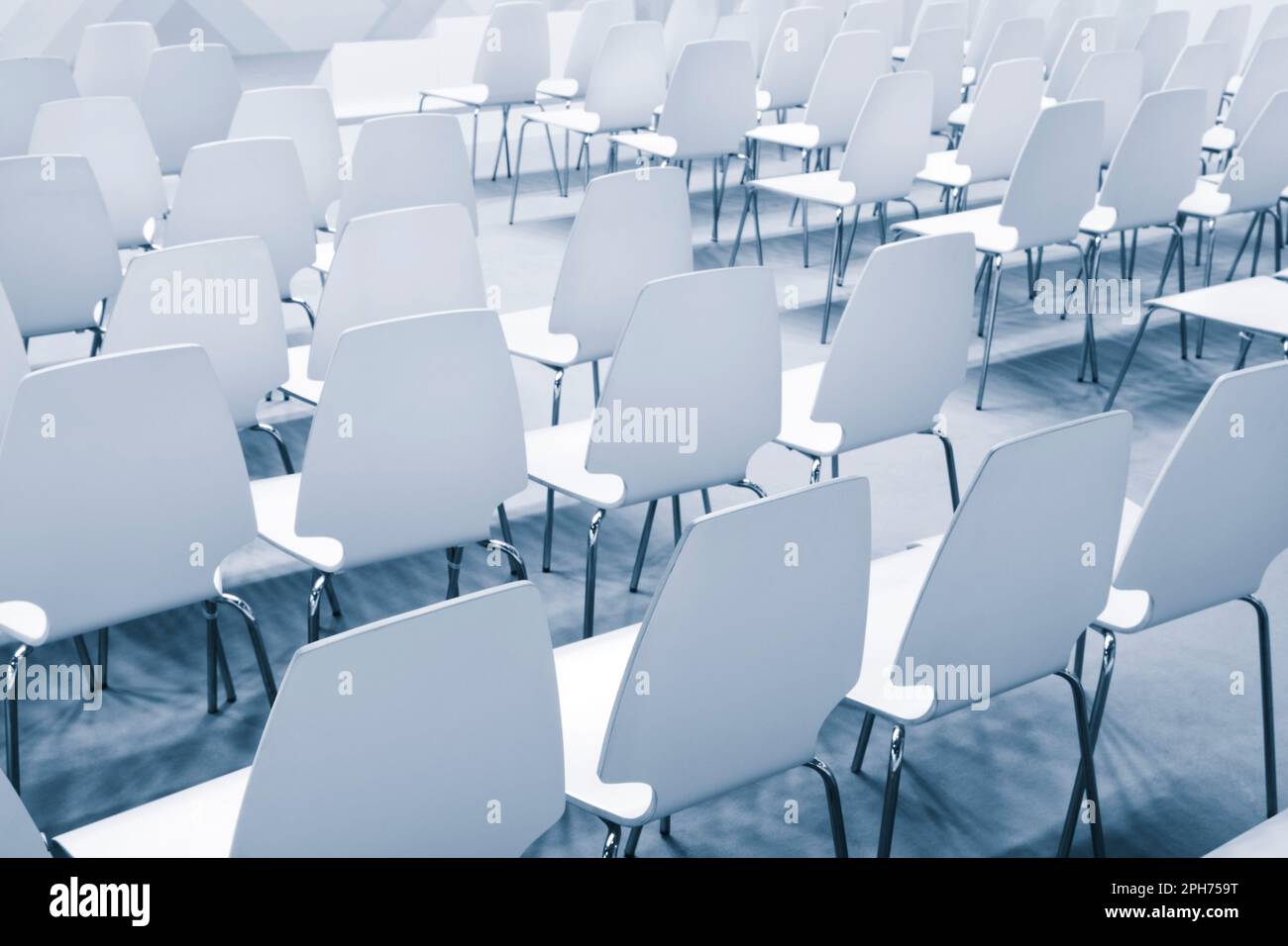 interno della moderna sala conferenze. Sedie nella sala conferenze Foto Stock