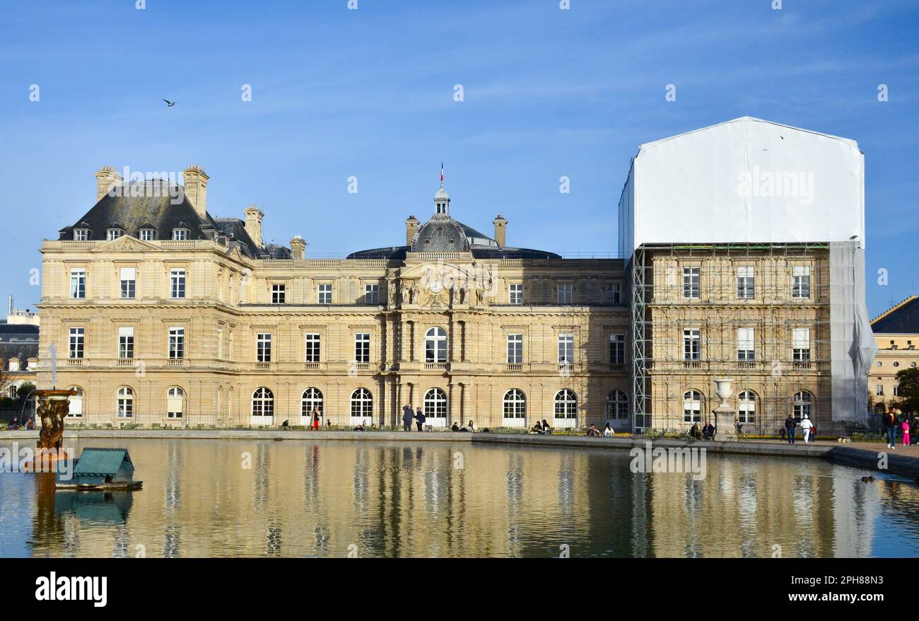 Palazzo di Lussemburgo. Mattina al Jardin du Luxembourg, Parigi, Francia. 24 novembre 2022. Foto Stock