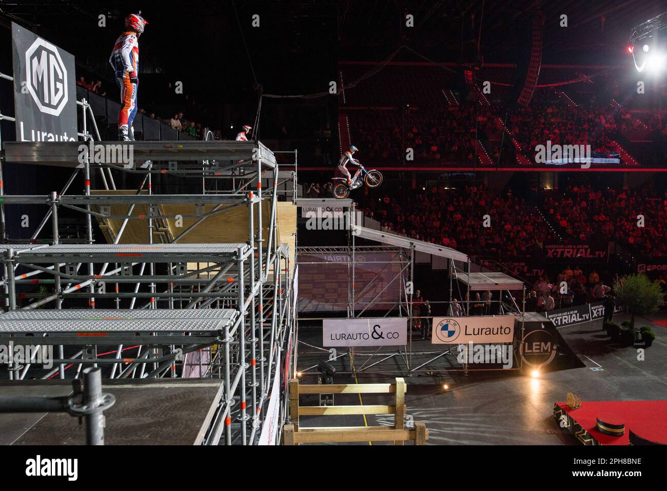Pamplona, Spagna. 25th Mar, 2023. Il pilota Gabriel Marcelli, del Montesa Honda Team e del compagno di squadra toni Bou, salta con la sua moto su una sezione della piattaforma del circuito X-Trial di Pamplona. Una nuova edizione del Campionato del mondo X-Trial 2023 si è svolta allo stadio Navarra Arena nella città di Pamplona. La terza prova del campionato motociclistico è stata vinta dallo spagnolo toni Bou, seguito al secondo posto dal suo compagno di squadra Gabriel Marcelli del team Montesa Honda, e da Jaime Busto, del team GASGAS, al terzo posto. Credit: SOPA Images Limited/Alamy Live News Foto Stock