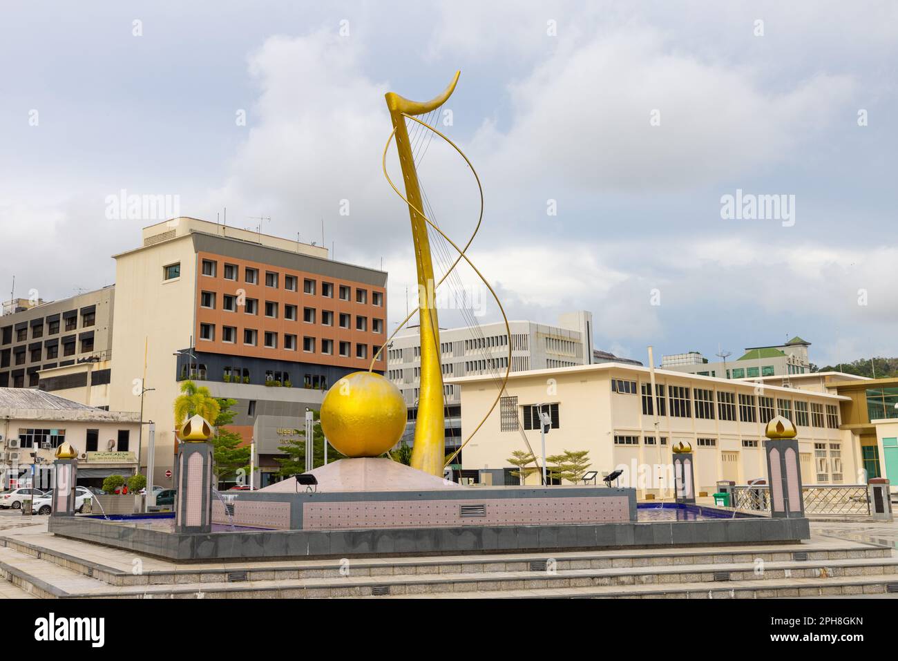 8 3 2023 Mercu Dirgahayu 60 Monumento, celebra il 60th ° compleanno del Sultano Haji Hassanal Bolkiah a Bandar seri Begawan, Brunei Foto Stock