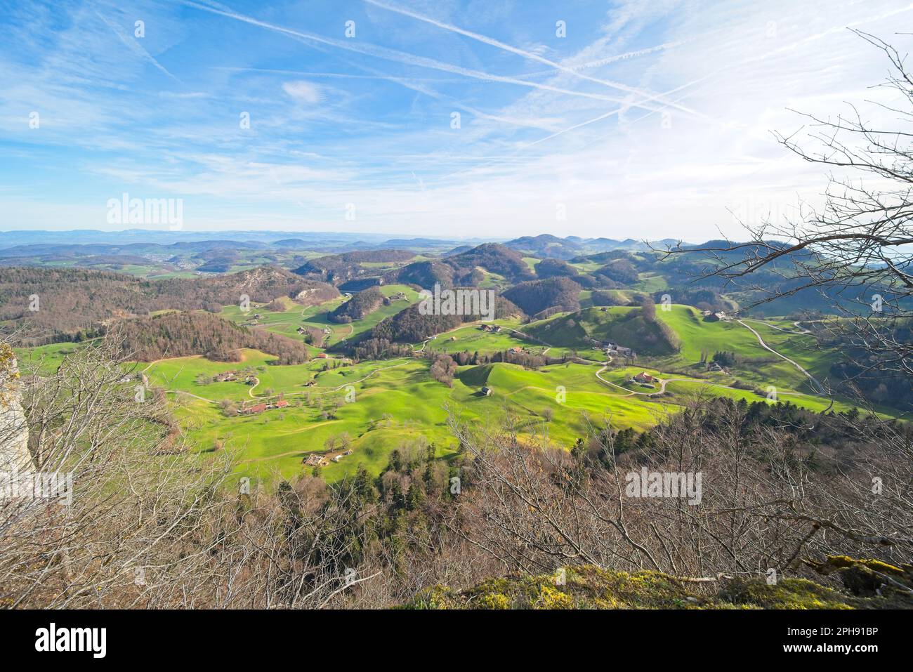 Paesaggio in svizzera nel cantone di basilea terra dalla Lauchflue. Foto Stock