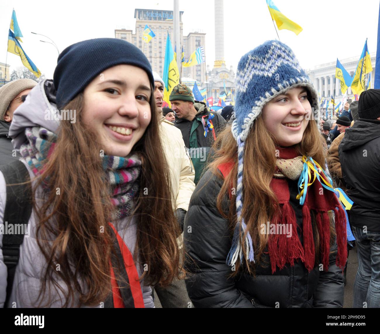 Kiev - Ucraina - 15 dicembre 2013. Gli eventi della rivoluzione della dignità sulla Euromaidan nella capitale dell'Ucraina, Kyiv, nel 2013 Foto Stock