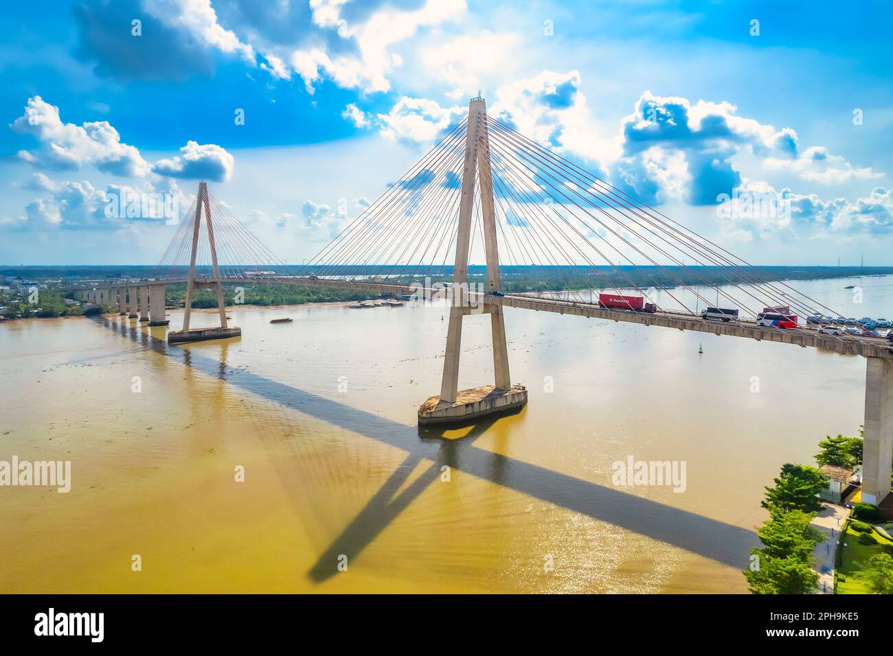 Ponte RACH Mieu, Tien Giang, Vietnam, vista aerea. Il ponte RACH Mieu collega le province di Tien Giang e ben tre nel delta del Mekong, Vietnam. Foto Stock