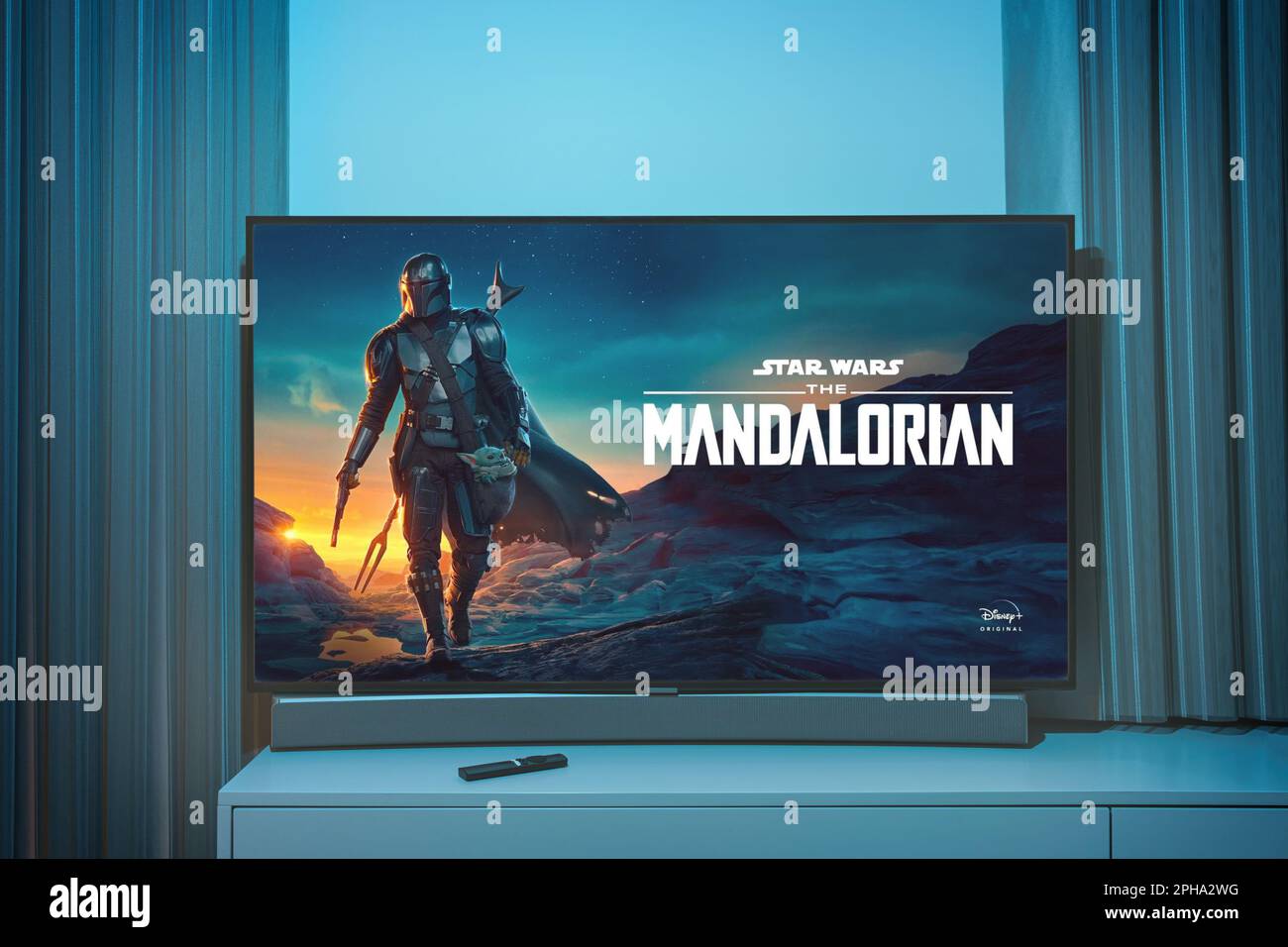 Kaunas, Lituania - 2023 marzo 27: Avviare le guerre il mandaloriano su schermo TV. Foto di alta qualità Foto Stock
