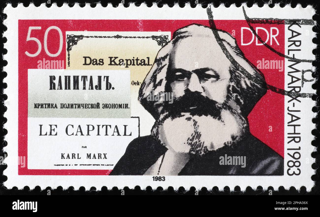 Copertina di Das Kapital di Karl Marx sul francobollo tedesco Foto Stock