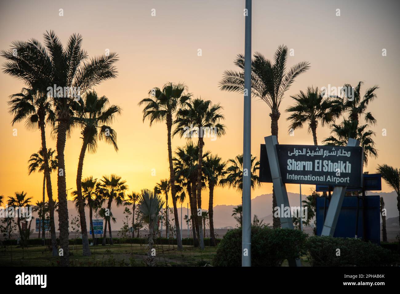 Tramonto all'Aeroporto Internazionale di Sharm El-Sheikh in Egitto Foto Stock