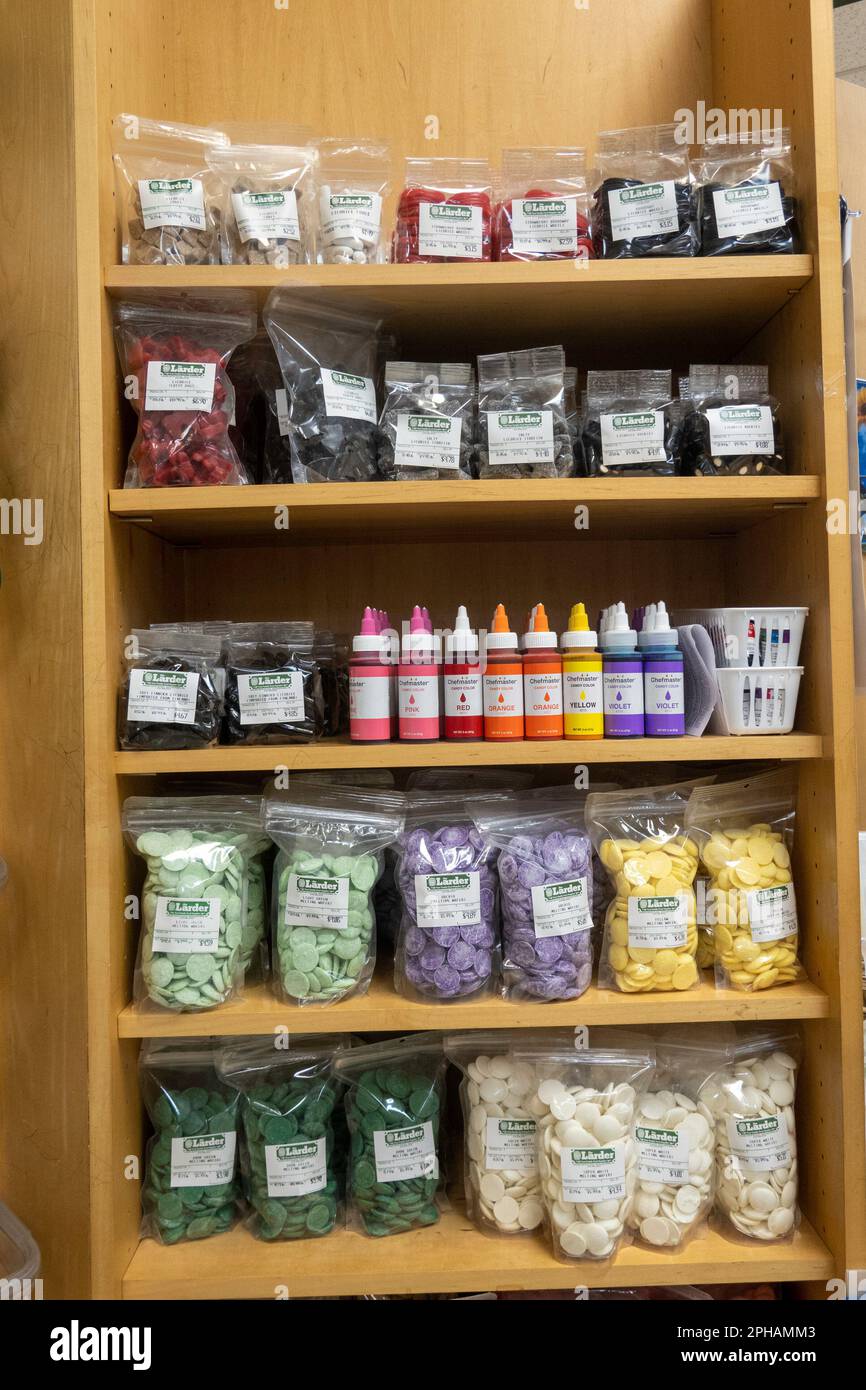 Il Larder è un negozio che offre cibi sfusi e gourmet a Doylestown, Pennsylvania, Stati Uniti 2023 Foto Stock