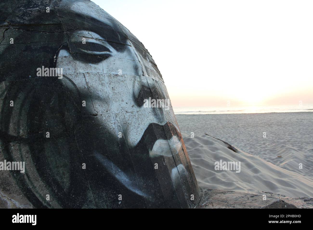 Beach Art sul Bunker tedesco Francia Foto Stock