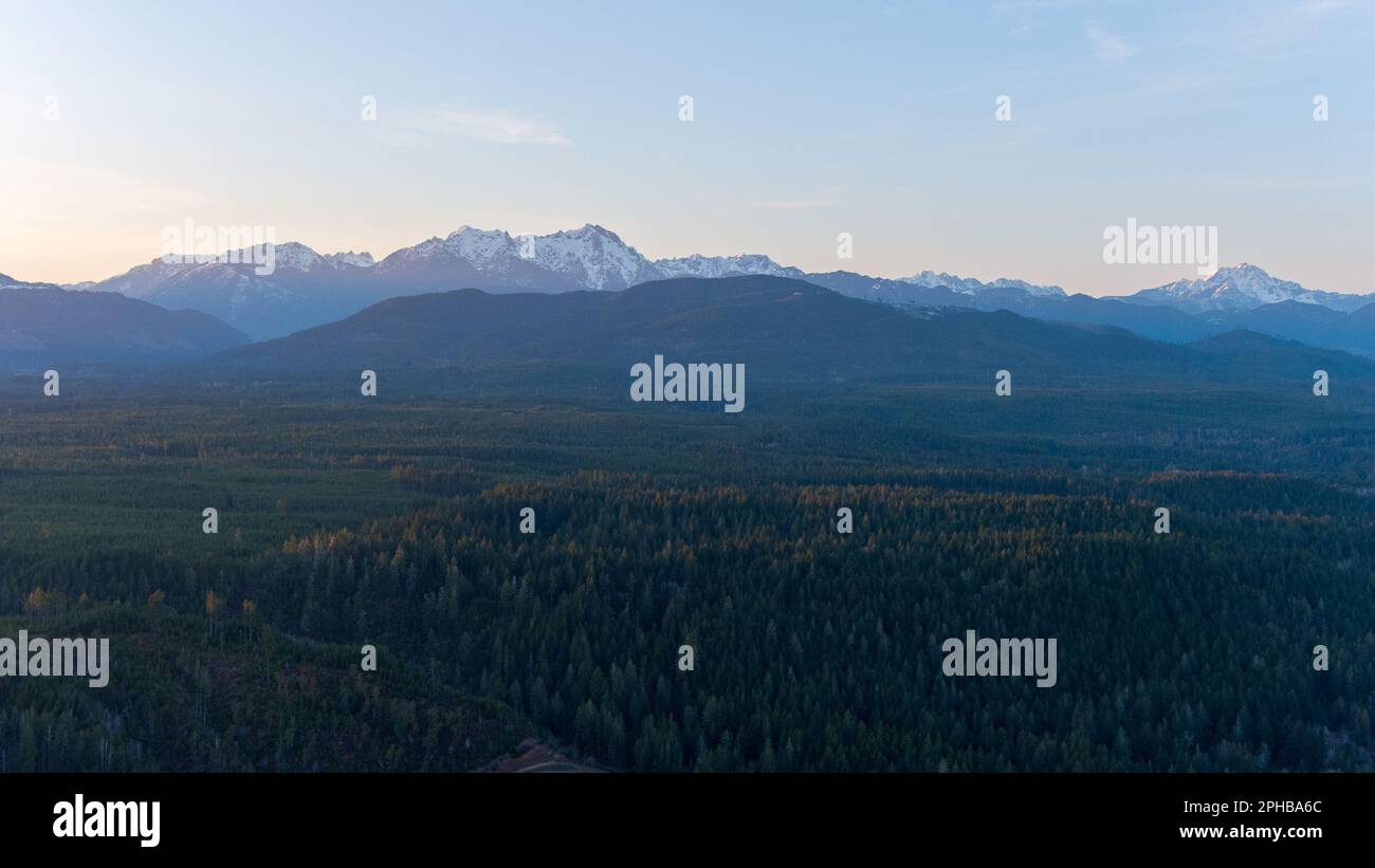 Le montagne olimpiche al tramonto Foto Stock
