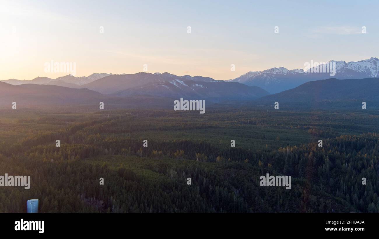 Le montagne olimpiche al tramonto Foto Stock