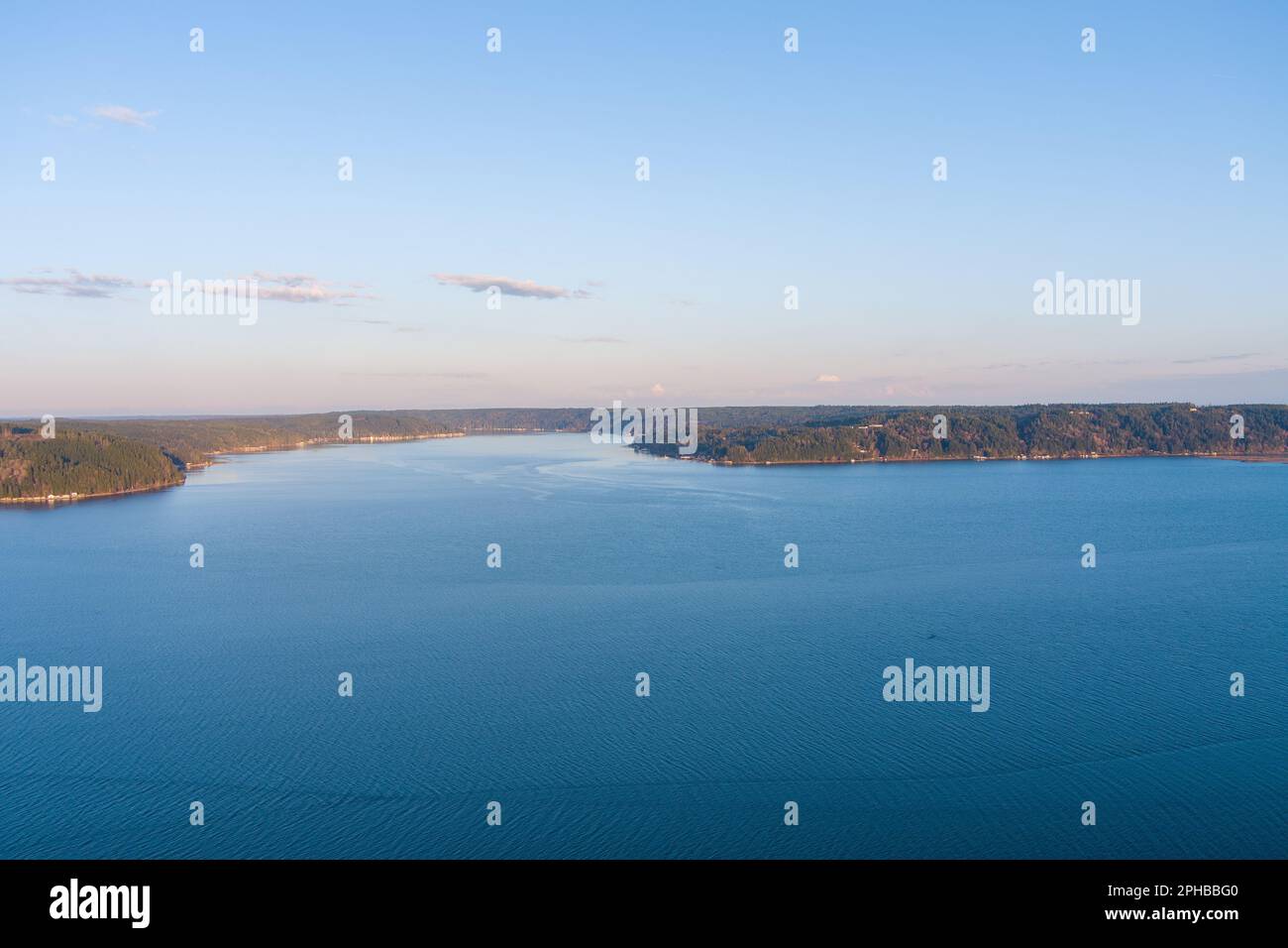 Veduta aerea della Baia di Annas nello Stato di Washington al tramonto Foto Stock