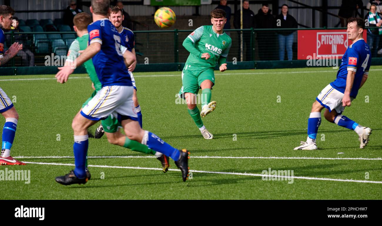 Bishops Cleeve FC vs Exmouth Town FC in Southern League - a Kayte Lane, Bishops Cleeve. Un sorteggio di $2 -2 nella Giornata Nazionale non di Lega Foto Stock