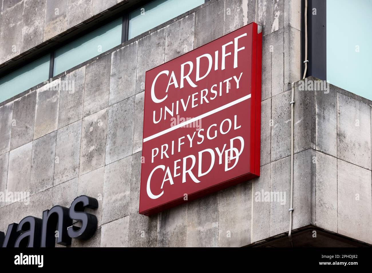 Vedute generali dell'edificio Sir Martin Evans presso l'Università di Cardiff, Cardiff, Galles, Regno Unito. Foto Stock