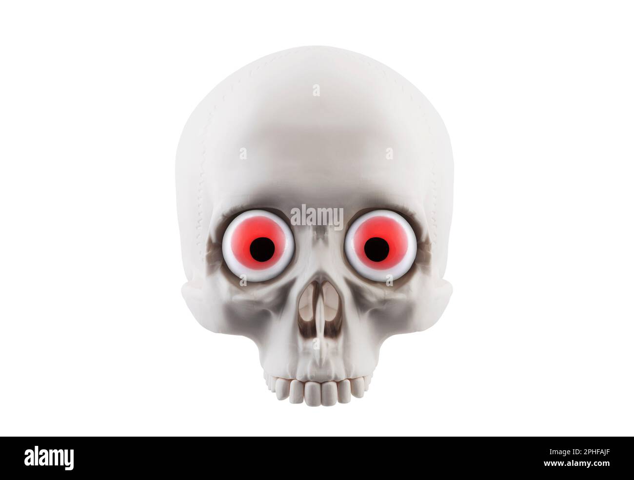 Cranio umano con occhi rossi isolato su sfondo bianco con tracciato di ritaglio Foto Stock