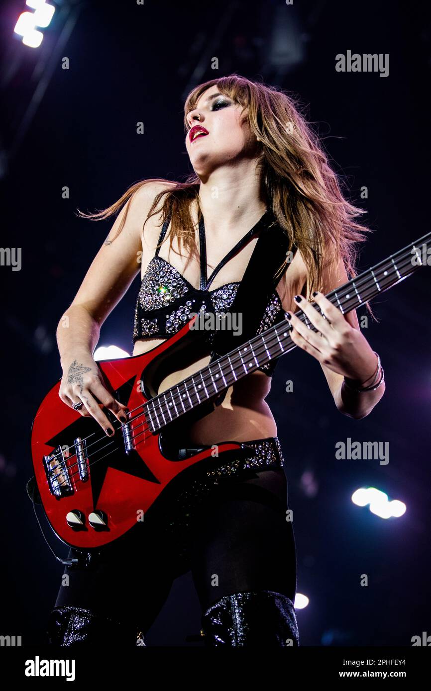 Roma, Italia. 26th Mar, 2023. Maneskin, la più famosa giovane rock band italiana, vincitrice dell'Eurovision Song Contest 2021 per l'Italia con "Zitti e buoni" nella loro prima mostra a Roma per Loud Kids Tour. (Foto di Stefano Cappa/Pacific Press/Sipa USA) Credit: Sipa USA/Alamy Live News Foto Stock