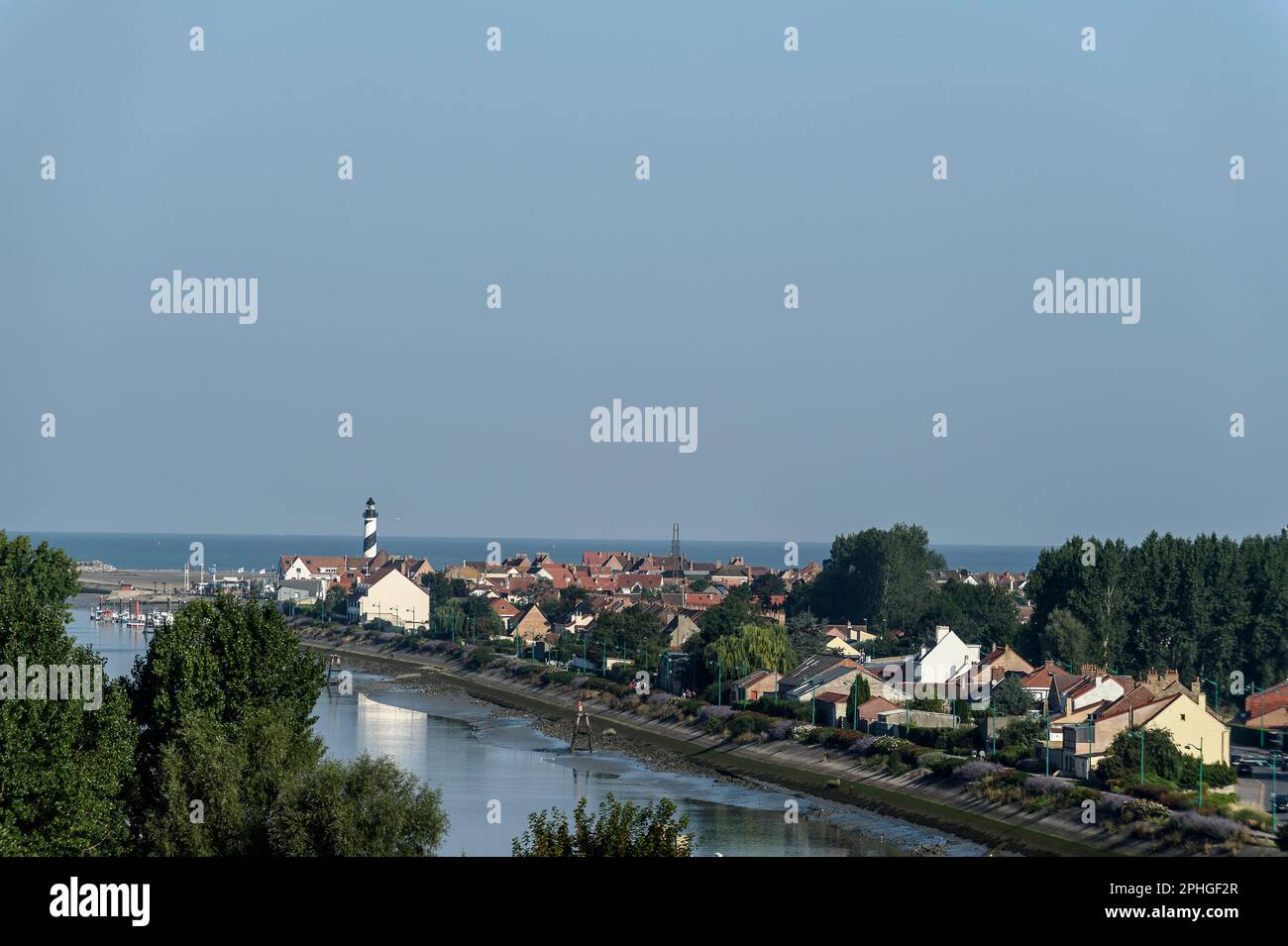 Vista sulla più grande centrale nucleare dell'europa occidentale | Vue sur la Plus grande centrale nucleaire d'Europe de l'Ouest a Gravelines Foto Stock