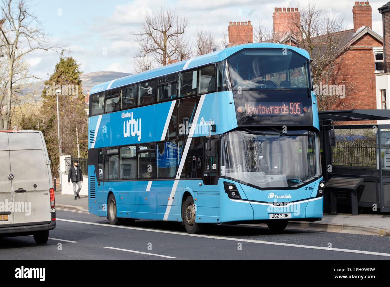translink ulsterbus autobus blu urby per fuori belfast area metropolitana viaggio ballyhackamore, belfast est, irlanda del nord, regno unito Foto Stock