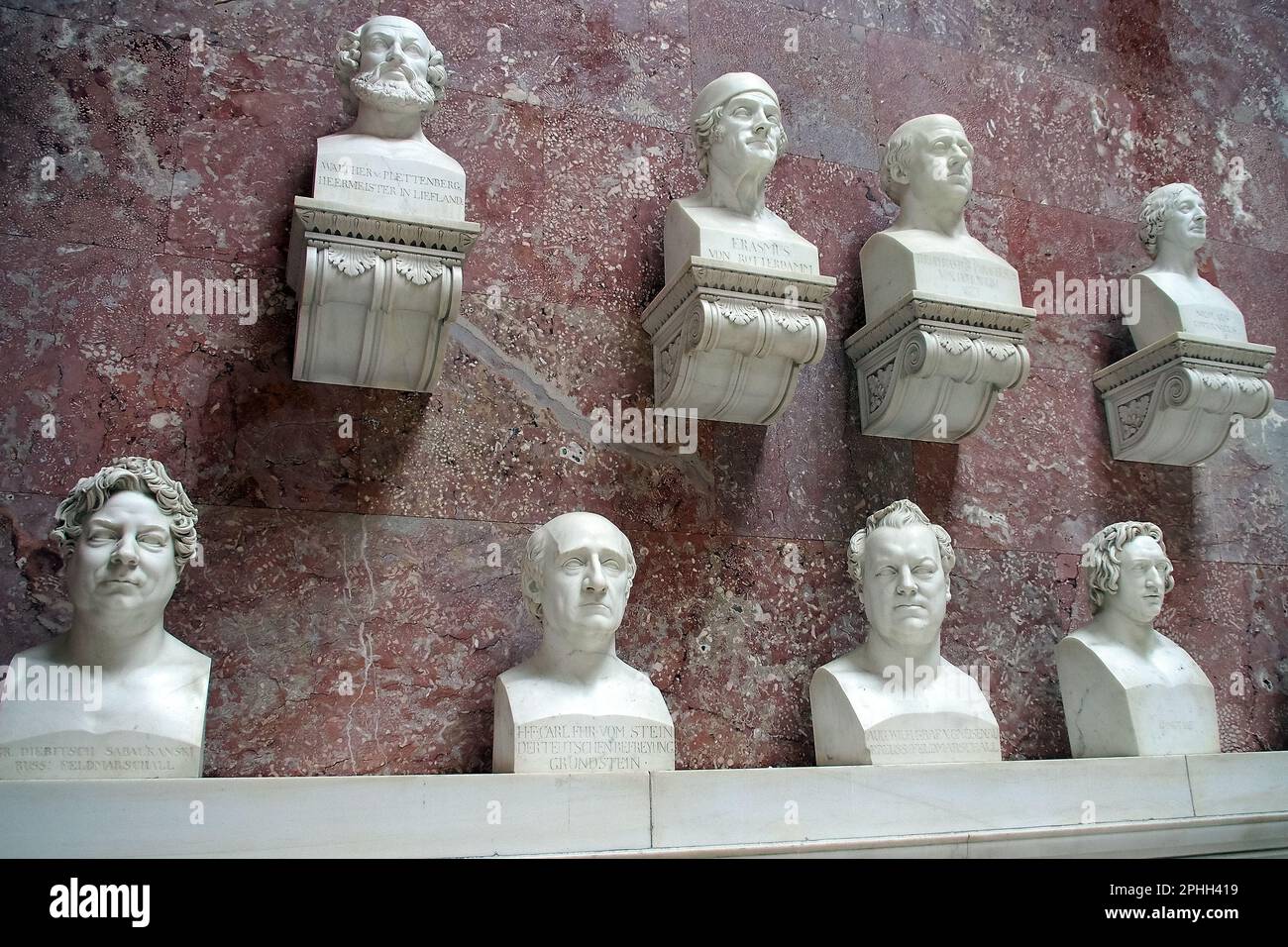 Busti di marmo, sala principale, Walhalla (memoriale), sala di fama, che onora persone lodevoli e distinte nella storia tedesca, Germania, Europa Foto Stock