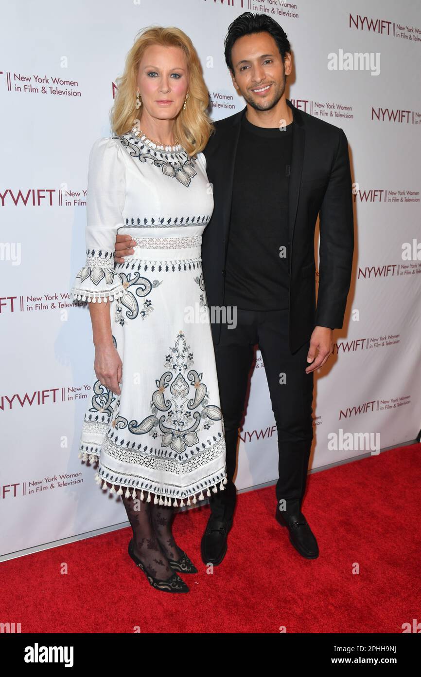 Sandra Lee e ben Youcef partecipano ai New York Women in Film and Television's 43rd Annual Muse Awards alla Cipriani 42nd Street il 28 marzo 2023 a New Foto Stock