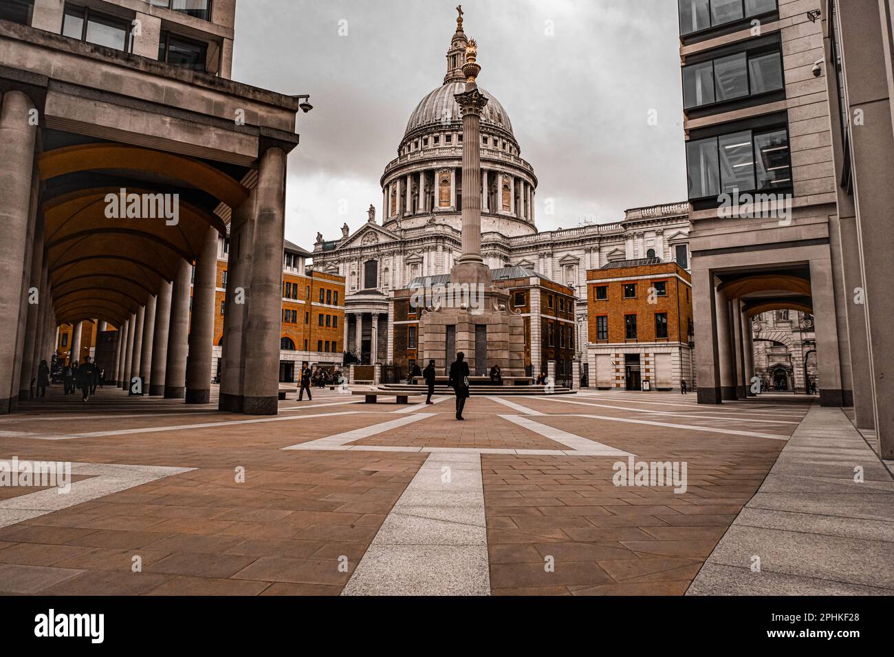 Cattedrale di St Paul, Londra, EC4M 8AD, architettura gotica Indo, attrazione londinese Foto Stock