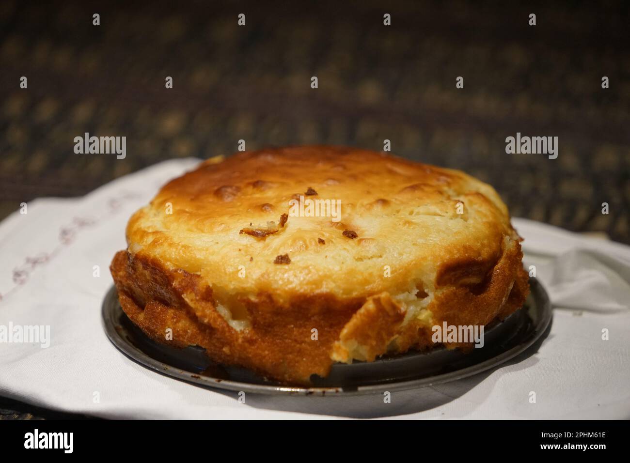 torta appel su un tabel autoprodotto Foto Stock