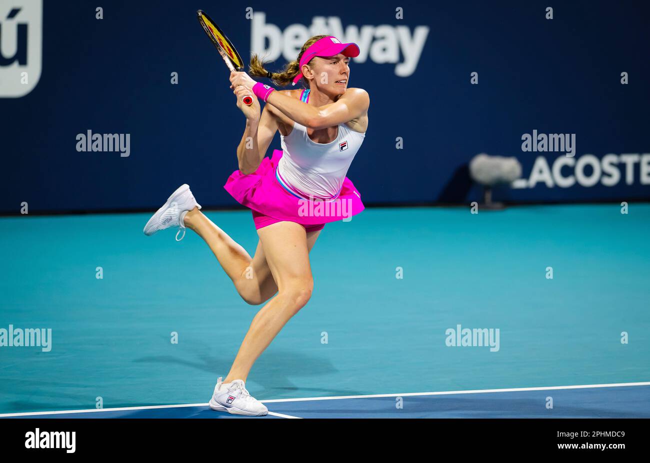 Ekaterina Alexandrova della Russia in azione durante il quarto round del Miami Open 2023, WTA 1000 torneo di tennis il 27 marzo 2023 a Miami, USA - Foto: Rob Prange/DPPI/LiveMedia Foto Stock