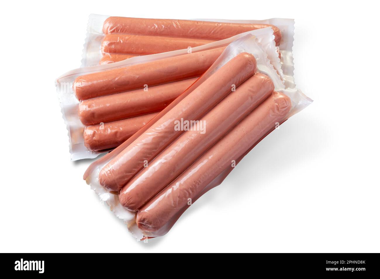 Salsiccia wurstel o salsicce di Vienna in confezione sottovuoto per una cucina sous vide isolata sul grigio con percorso di taglio incluso. Foto Stock